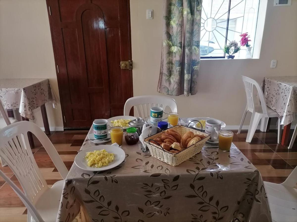 Hospedaje Restaurante El Hombre Puerto Chicama Bagian luar foto